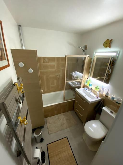 Logement Cosy, Situe Entre Ciel Et Mer Vence Bagian luar foto
