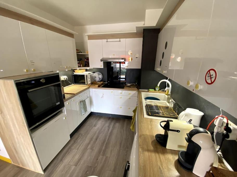 Logement Cosy, Situe Entre Ciel Et Mer Vence Bagian luar foto