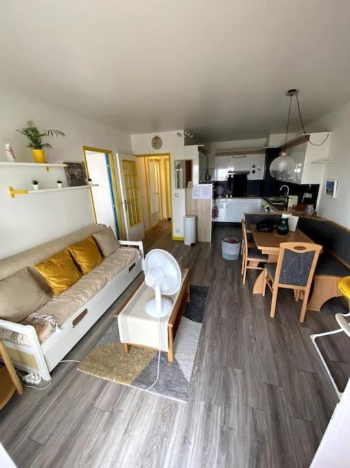 Logement Cosy, Situe Entre Ciel Et Mer Vence Bagian luar foto