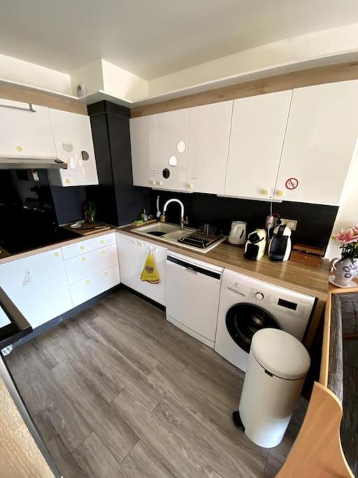 Logement Cosy, Situe Entre Ciel Et Mer Vence Bagian luar foto