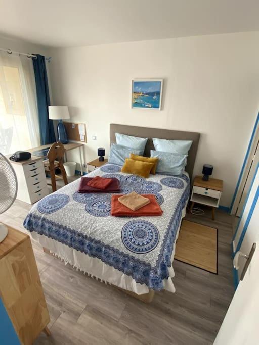Logement Cosy, Situe Entre Ciel Et Mer Vence Bagian luar foto
