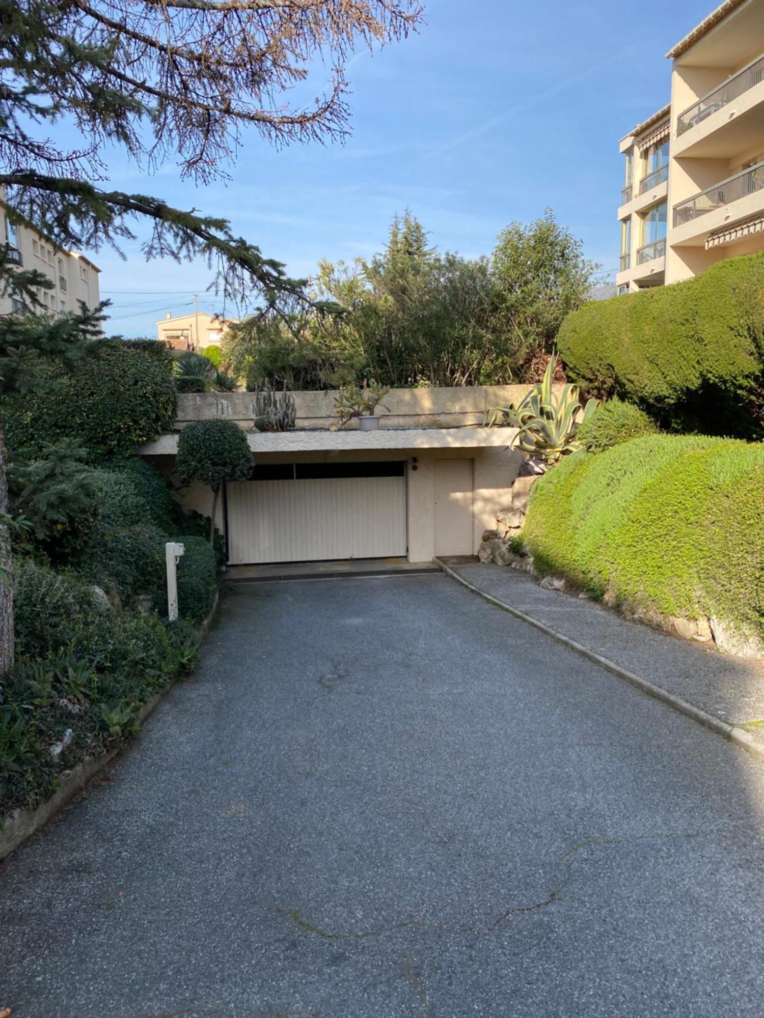 Logement Cosy, Situe Entre Ciel Et Mer Vence Bagian luar foto